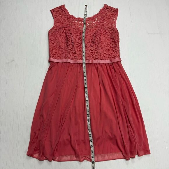 David’s Bridal Short Chiffon Dress Lace Top Size 14 - Picture 4 of 8